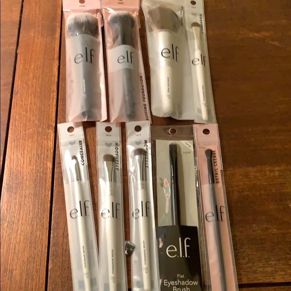 Assorted ELF makeup brushes